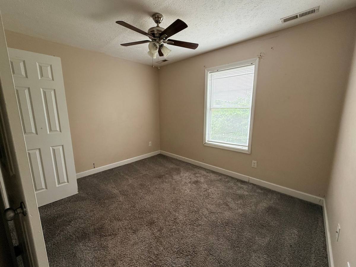 House for rent at 1307 Magnolia St, Bowling Green, KY 42103