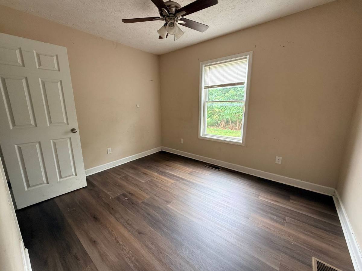 House for rent at 1307 Magnolia St, Bowling Green, KY 42103