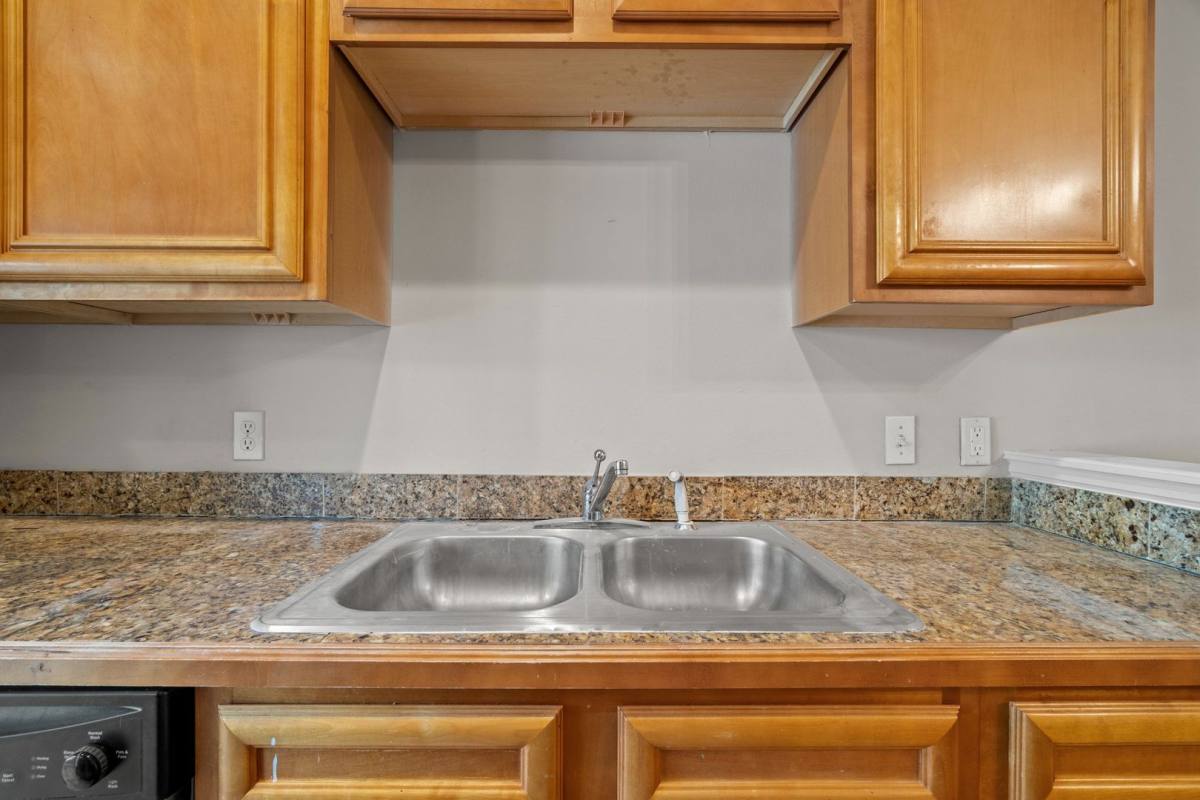 Townhouse for rent at 15284 US-Highway 331 Business #10E, Freeport, FL 32439