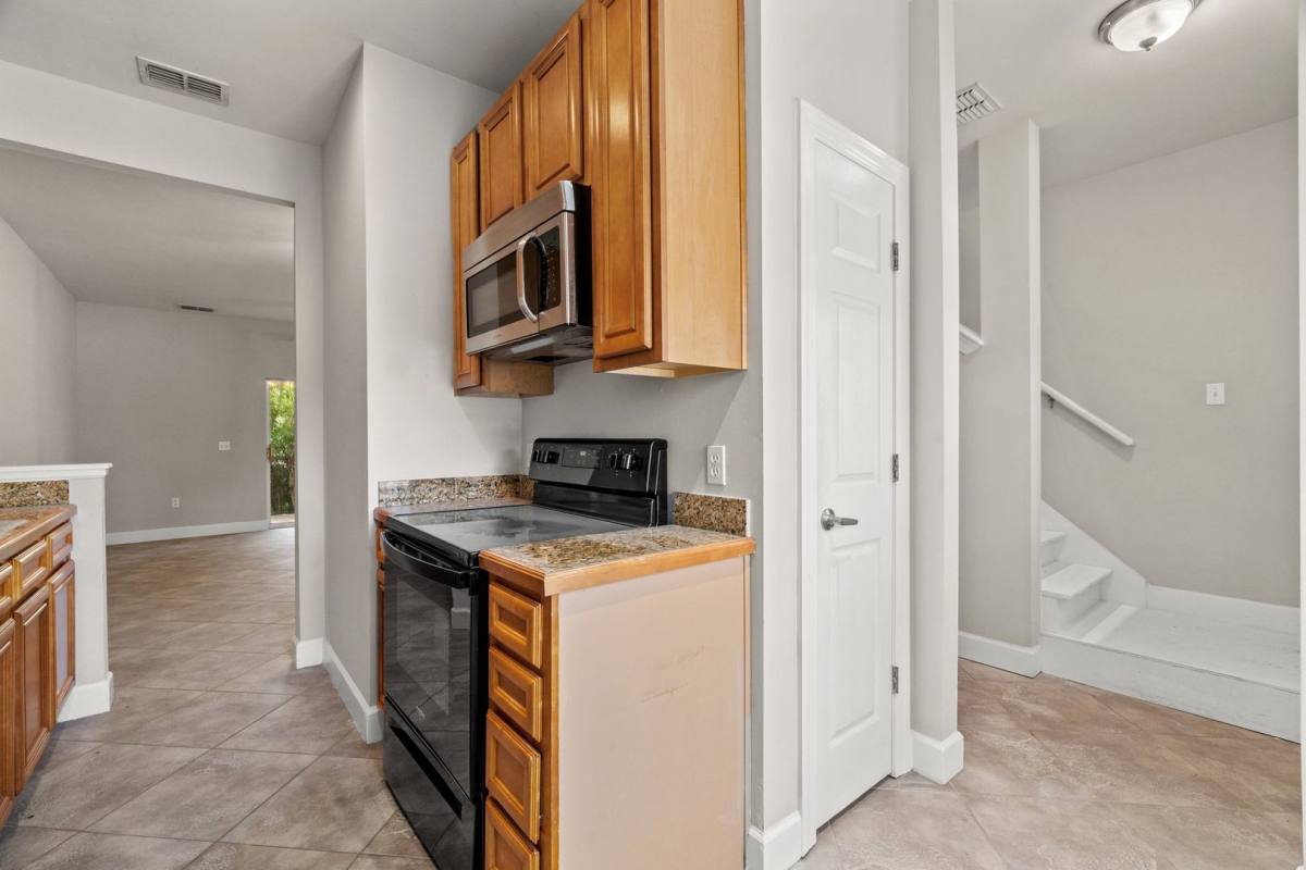 Townhouse for rent at 15284 US-Highway 331 Business #10E, Freeport, FL 32439