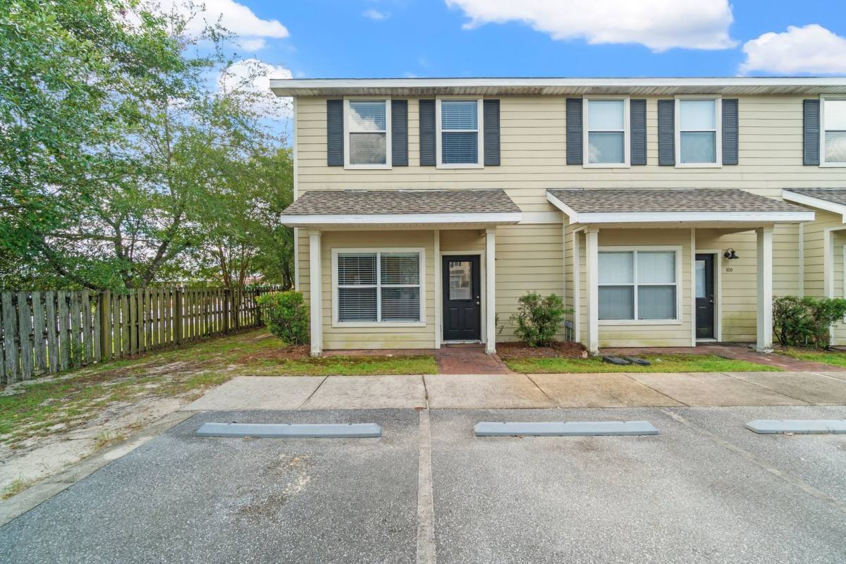 Townhouse for rent at 15284 US-Highway 331 Business #10E, Freeport, FL 32439