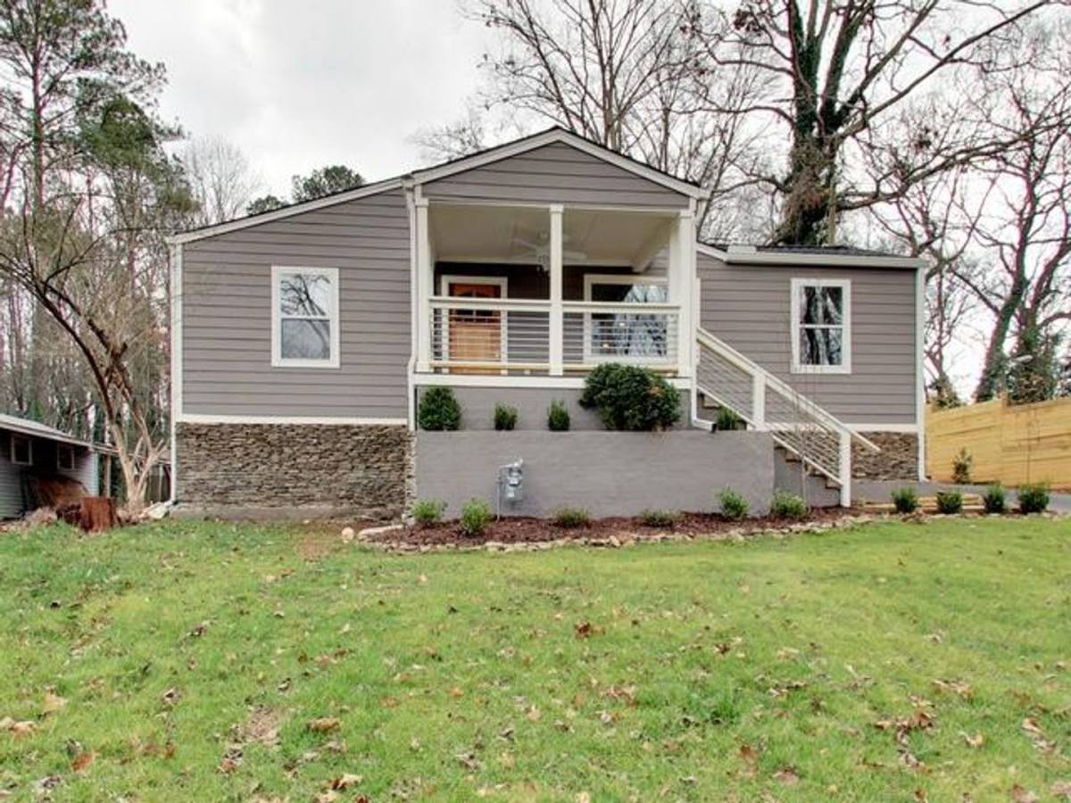 House for rent at 2577 Dusty Lane, Decatur, GA 30032