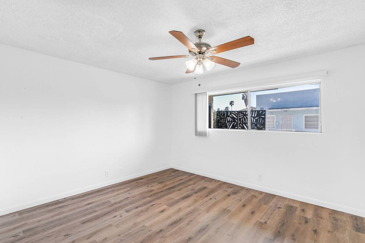 Apartment for rent at 600 Almond Ave, Long Beach, CA 90802