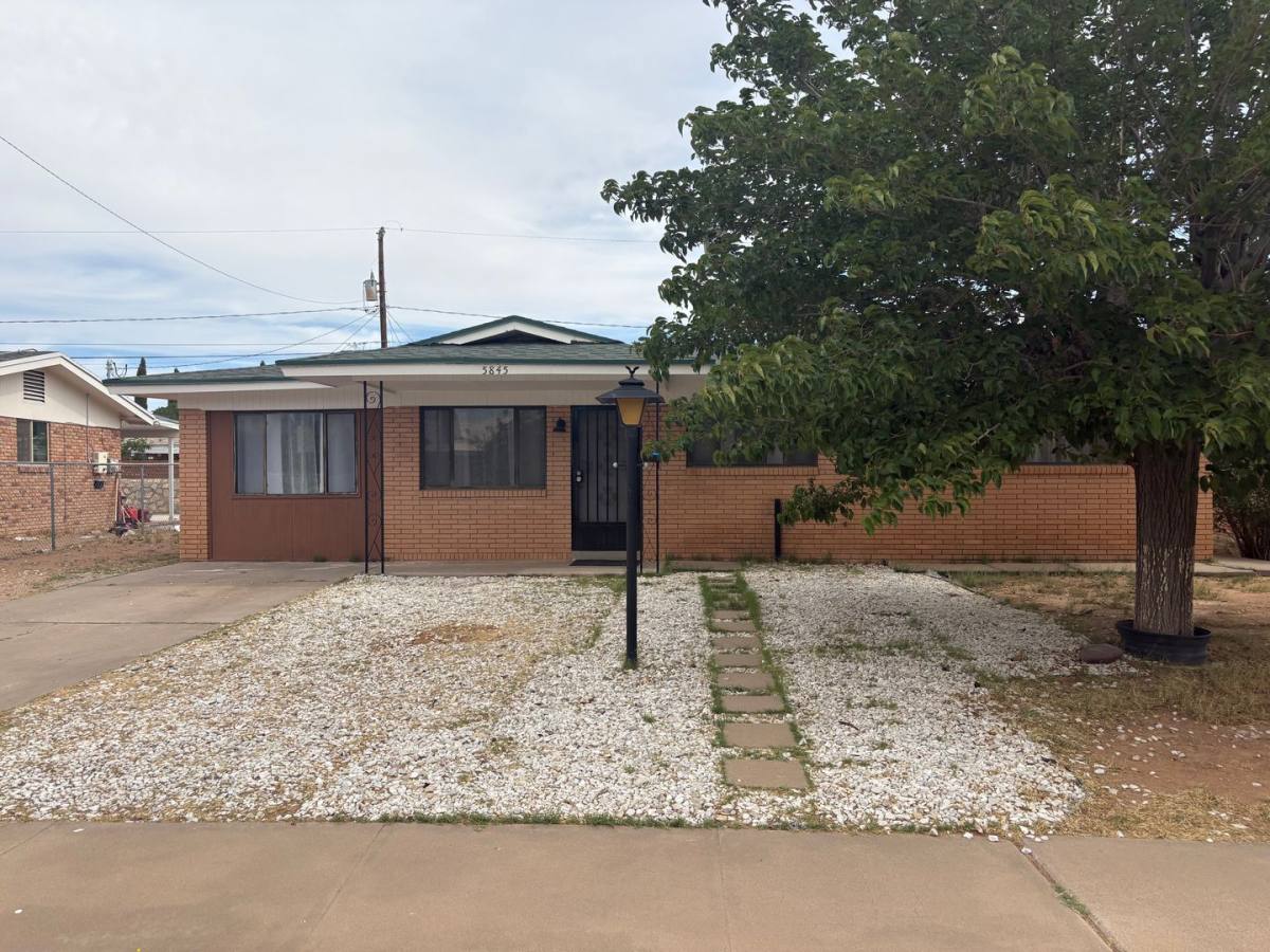 House for rent at 5845 Wrangler Dr, El Paso, TX 79924