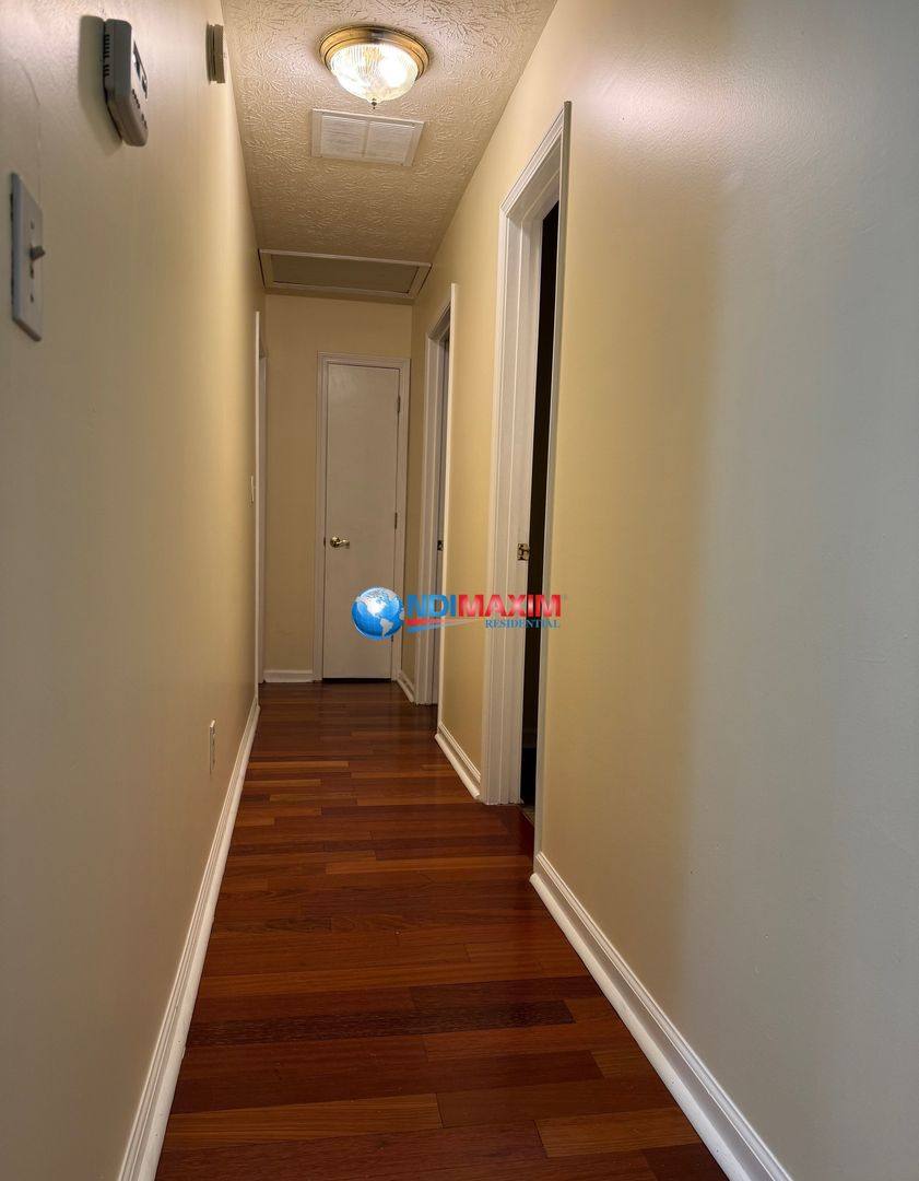 House for rent at 1563 Pine Glen Circle, Decatur, GA 30035