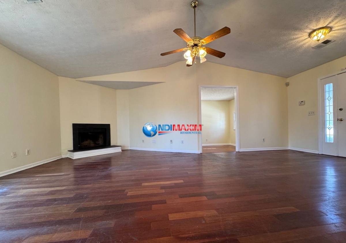 House for rent at 1563 Pine Glen Circle, Decatur, GA 30035