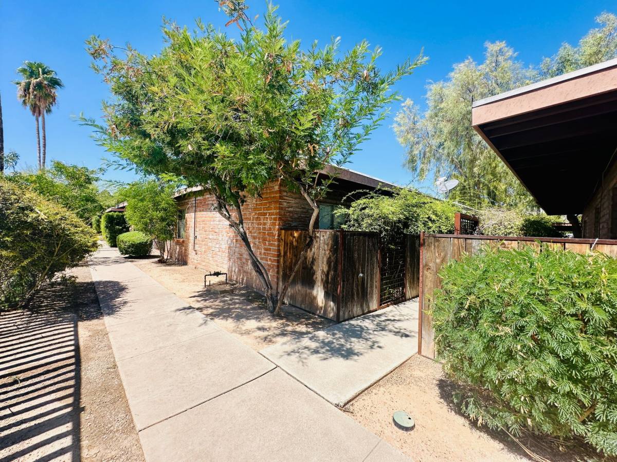 Apartment for rent at 5301 E Glenn St, Tucson, AZ 85712