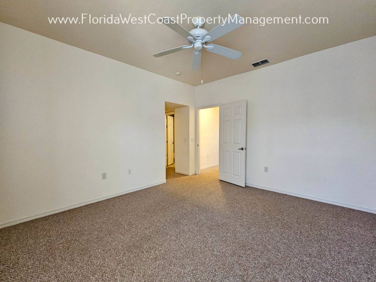 Condo for rent at 7654 Plantation Circle, Bradenton, FL 34201