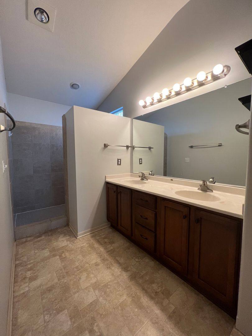 House for rent at 19705 Briggs St, Omaha, NE 68130