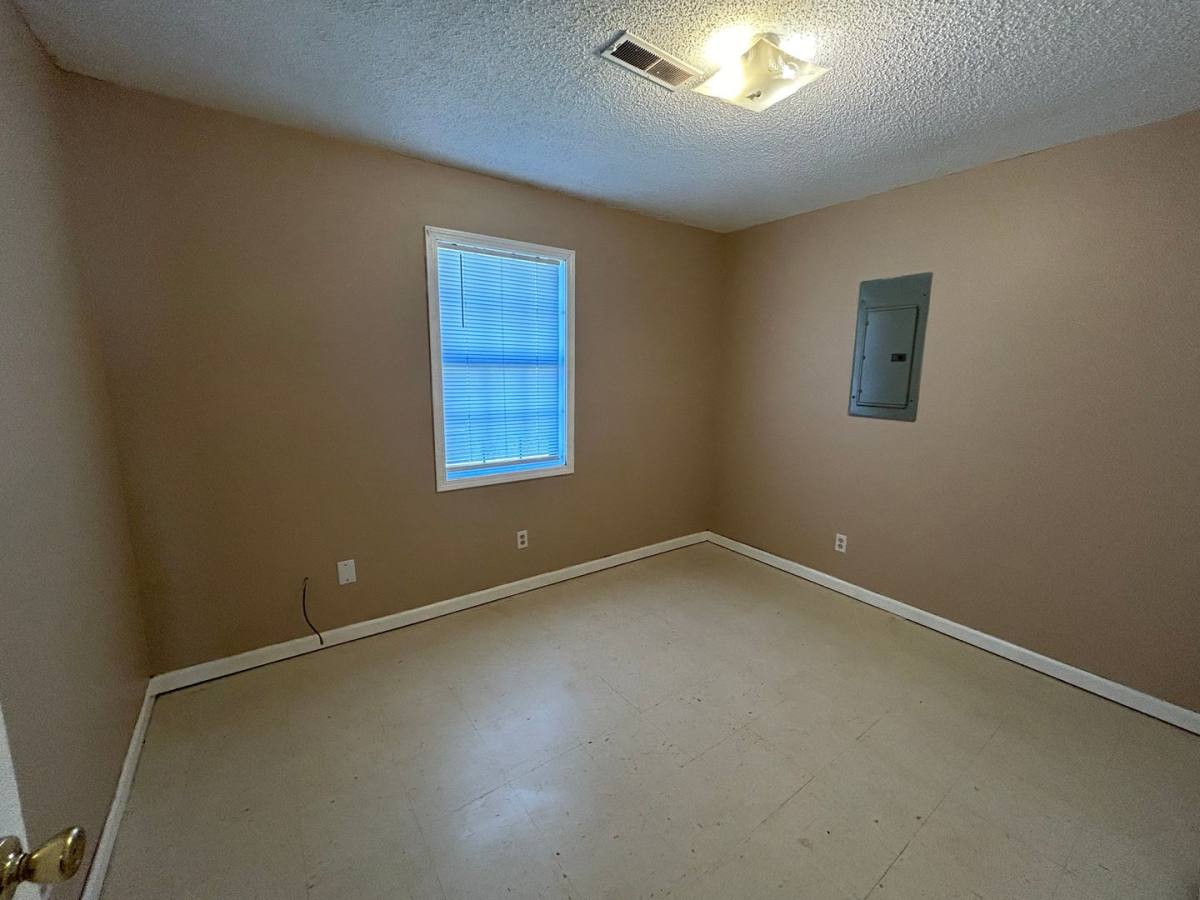 Apartment for rent at 9 Tina Dr, Brownsville, TN 38012
