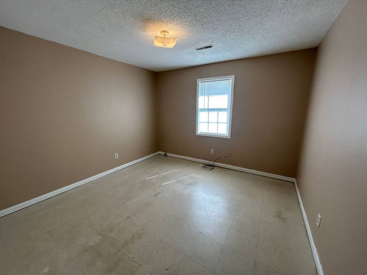 Apartment for rent at 9 Tina Dr, Brownsville, TN 38012