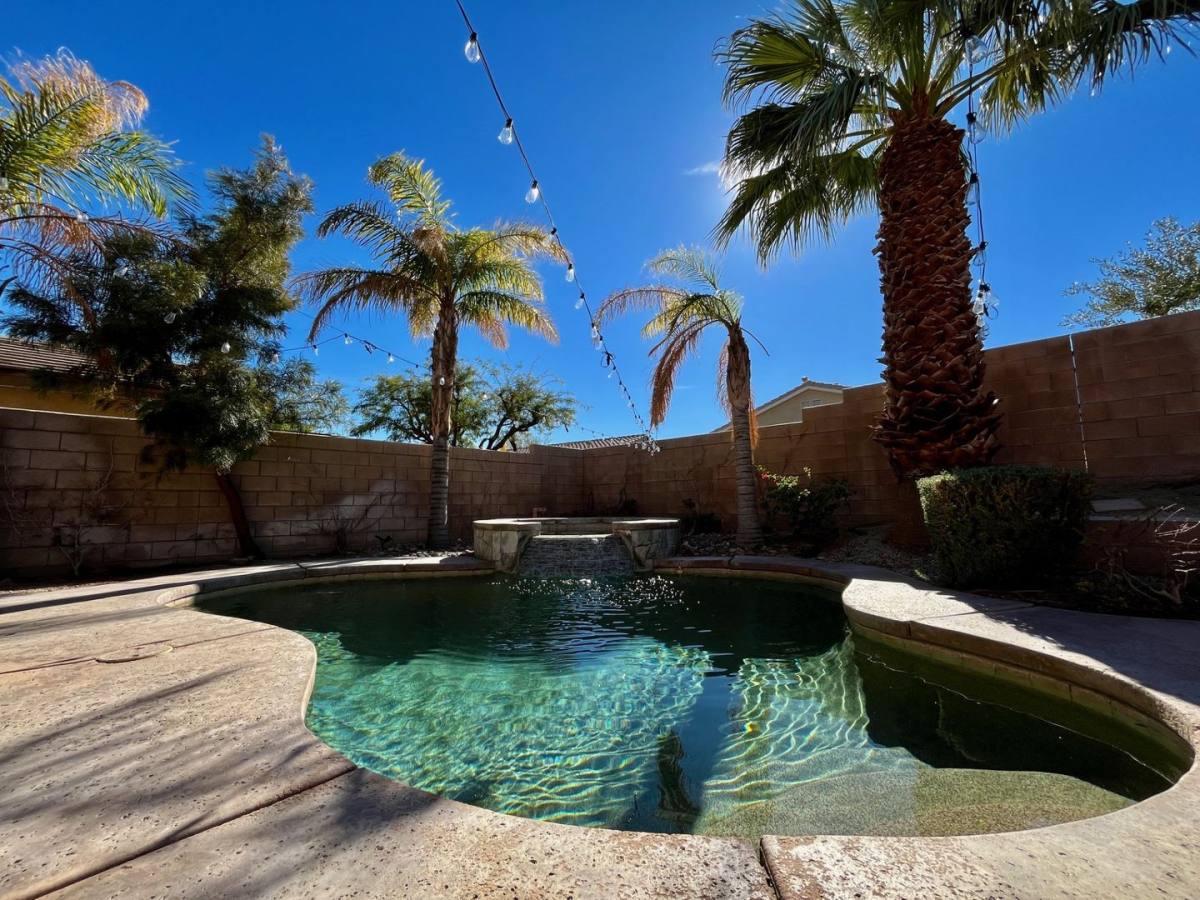 House for rent at 1267 Palmas Ridge, Palm Springs, CA 92262