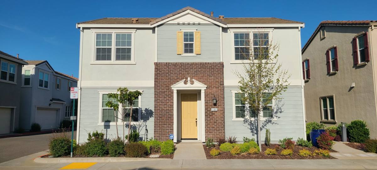 House for rent at 186 Colner Circle, Folsom, CA 95630