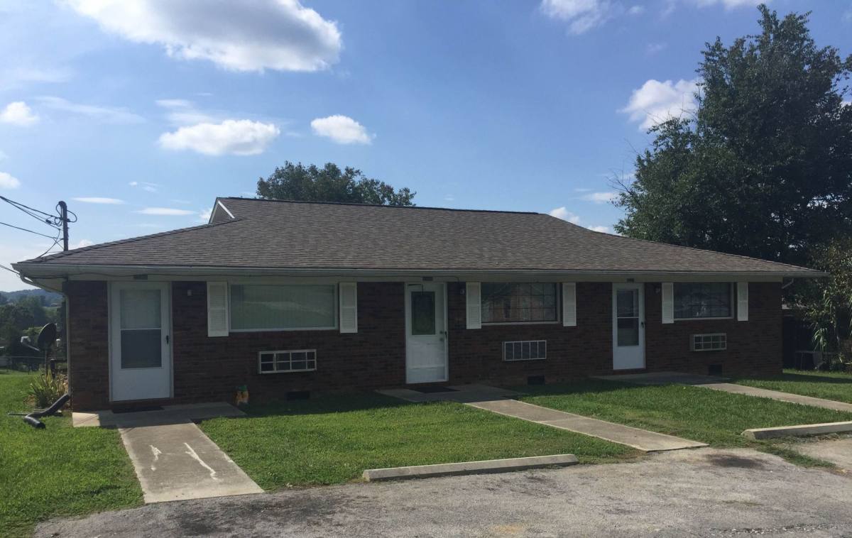 Apartment for rent at 2503-2507 Lakeview Dr, Morristown, TN 37814
