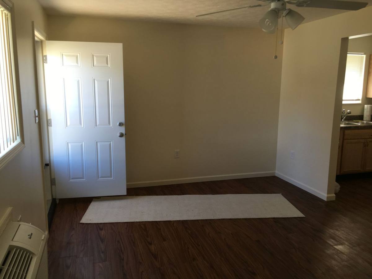 Apartment for rent at 2503-2507 Lakeview Dr, Morristown, TN 37814
