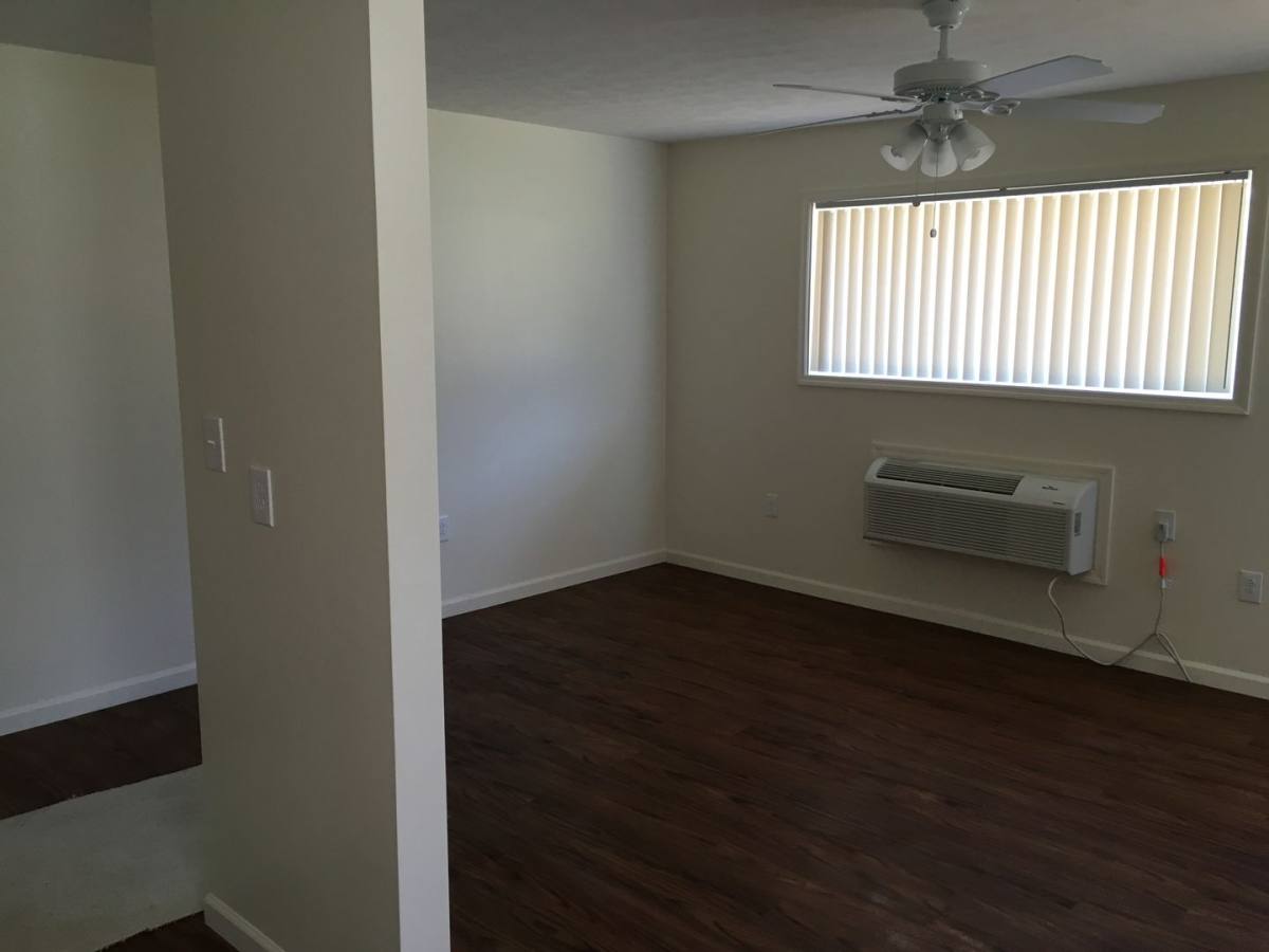 Apartment for rent at 2503-2507 Lakeview Dr, Morristown, TN 37814
