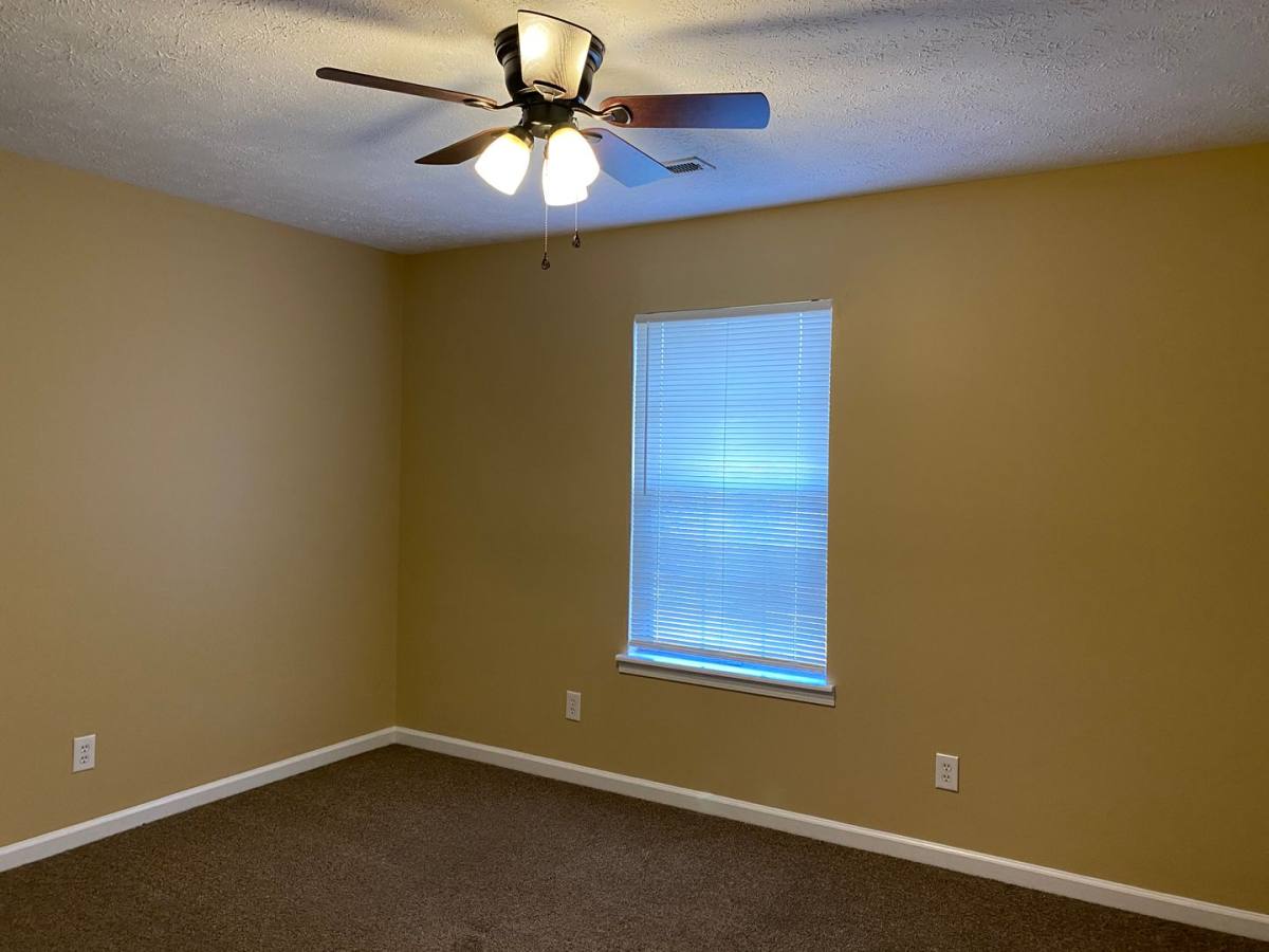Apartment for rent at 3865 NE Dr, Clarksville, TN 37040