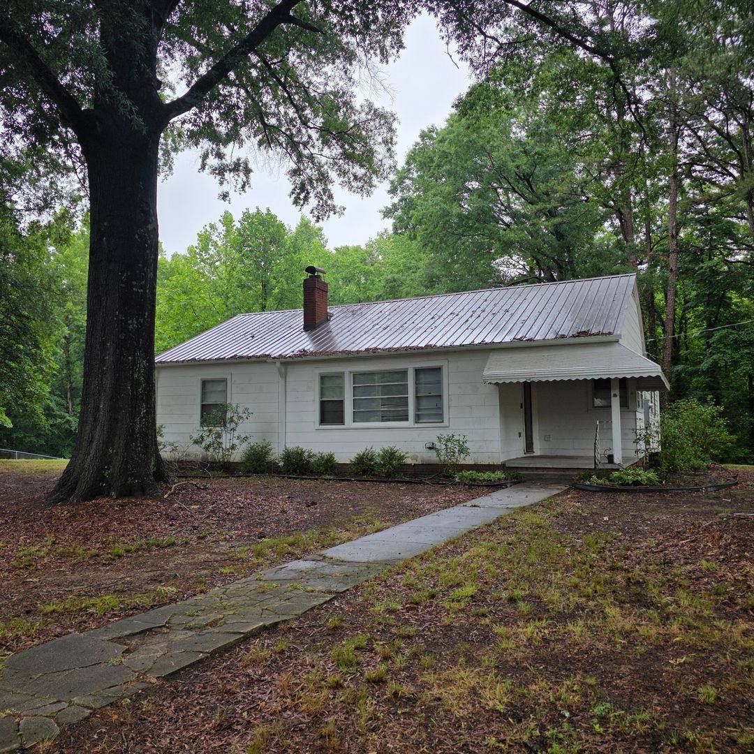 House for rent at 306 11th St, Spencer, NC 28159
