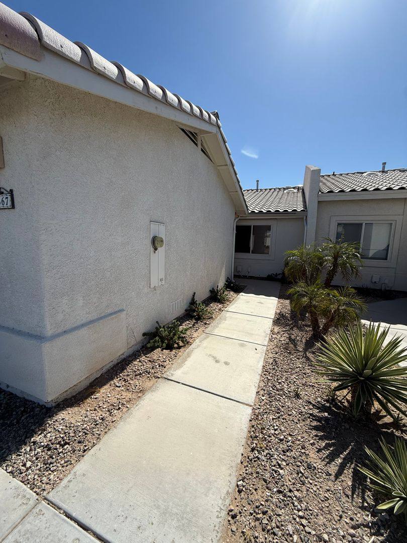 Townhouse for rent at 11367 S Kingman Ave, Yuma, AZ 85367