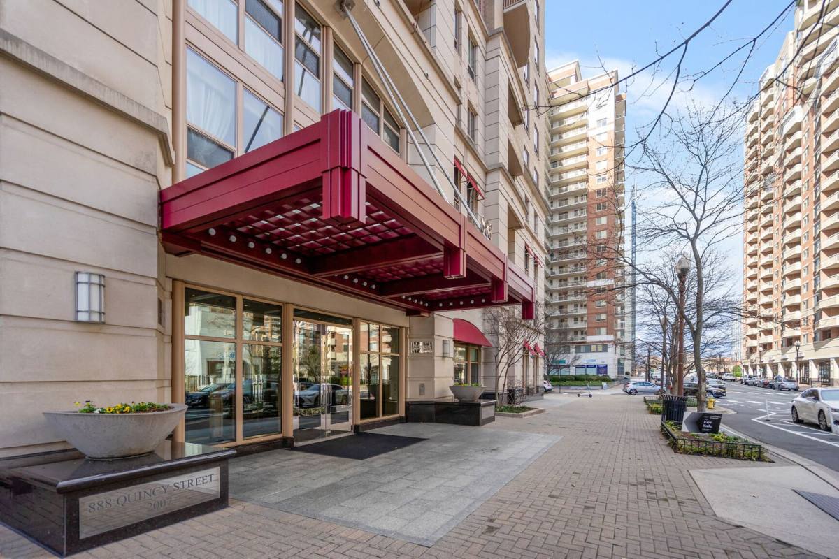 Condo for rent at 888 N Quincy St, Arlington, VA 22203