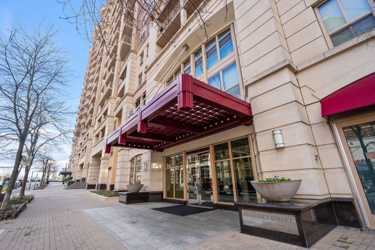 Condo for rent at 888 N Quincy St, Arlington, VA 22203