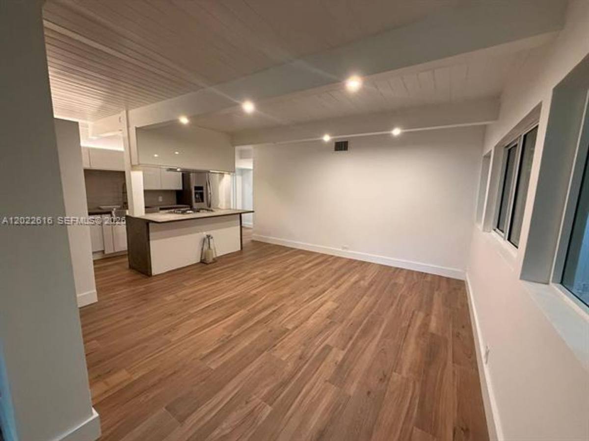 House for rent at 6851 SW 77th Terrace, Miami, FL 33143