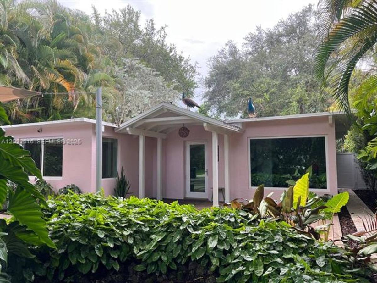 House for rent at 6851 SW 77th Terrace, Miami, FL 33143