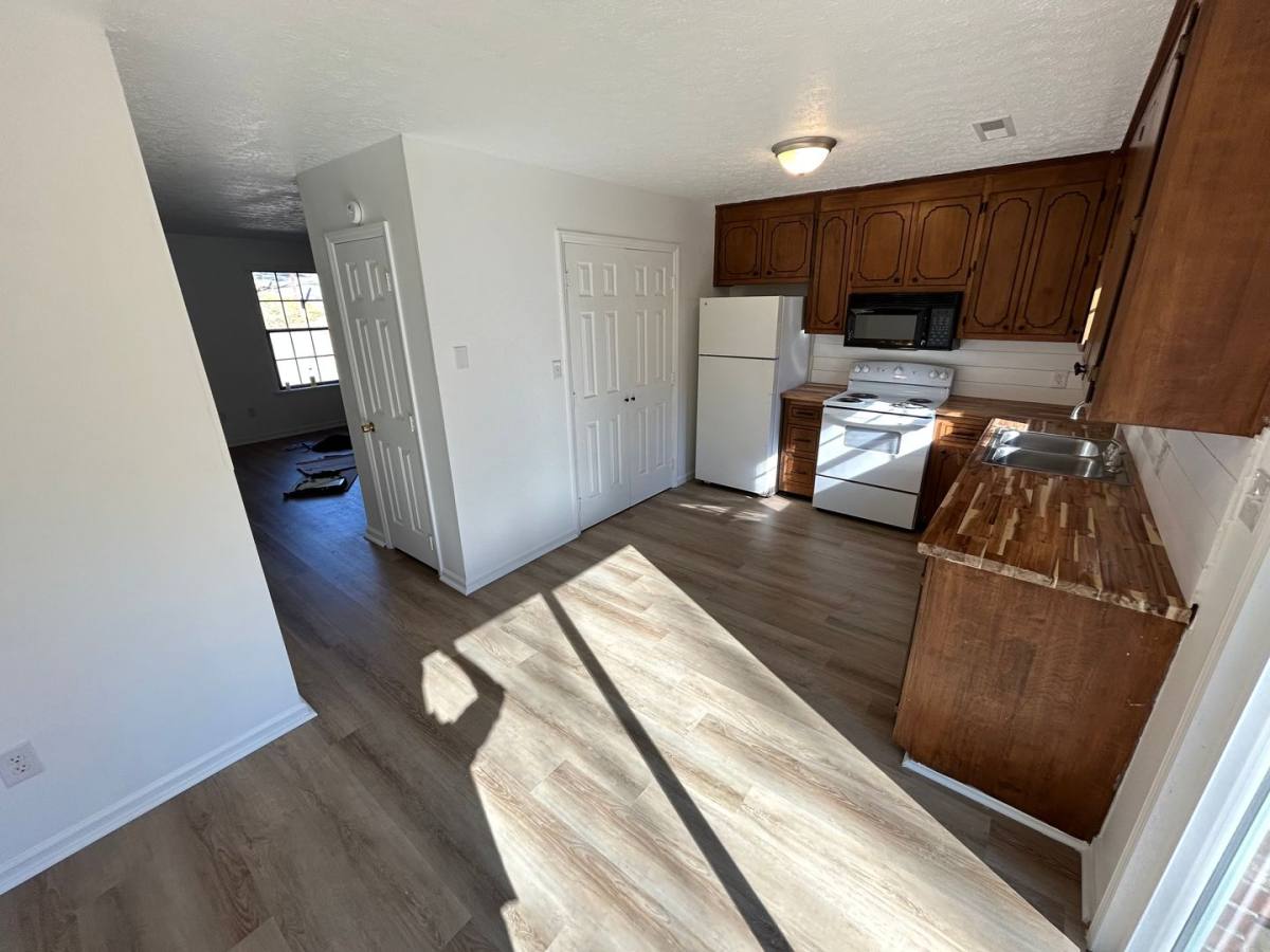 Apartment for rent at 922 Blankenship Rd, Martinsville, VA 24112