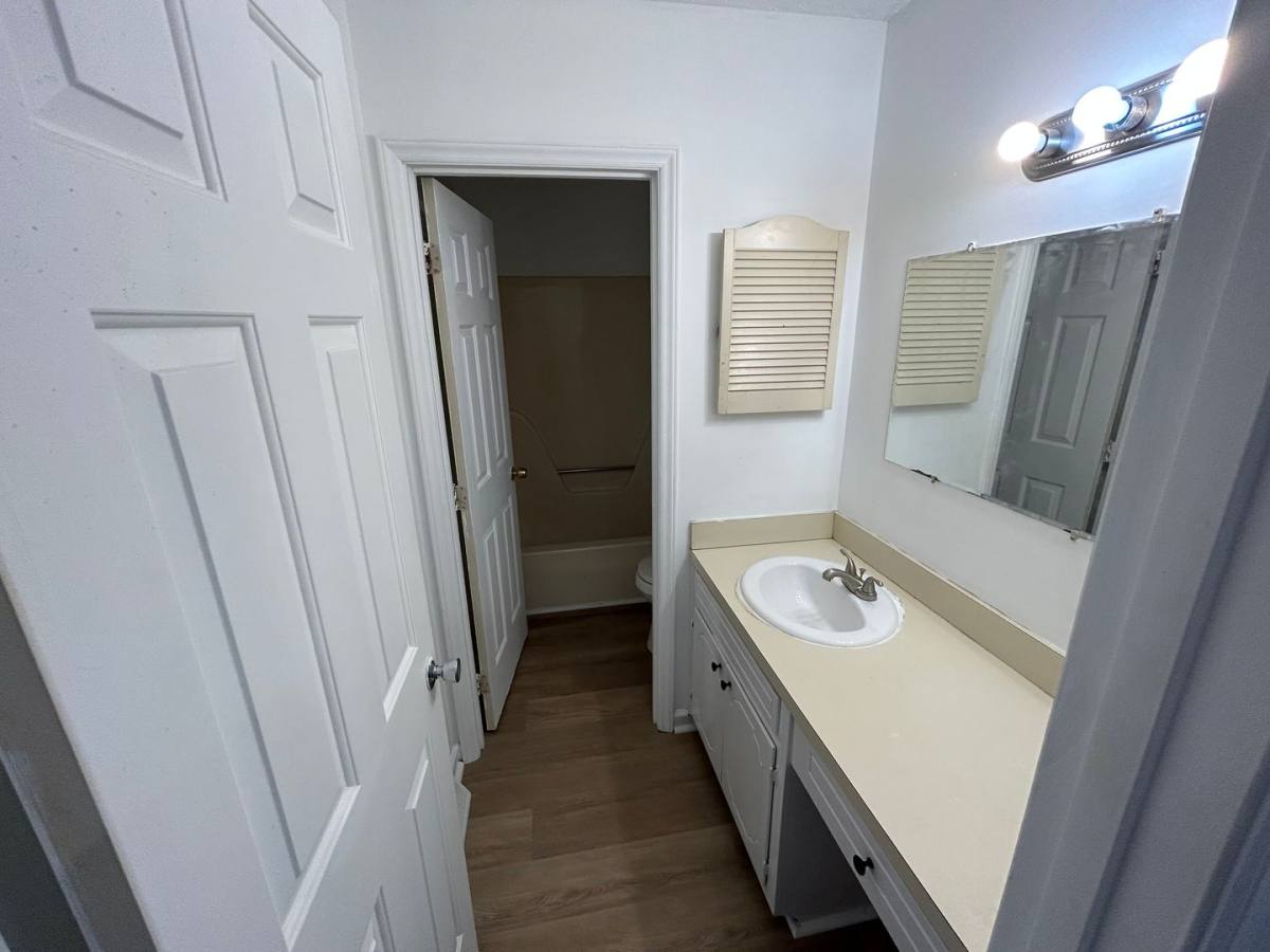 Apartment for rent at 922 Blankenship Rd, Martinsville, VA 24112