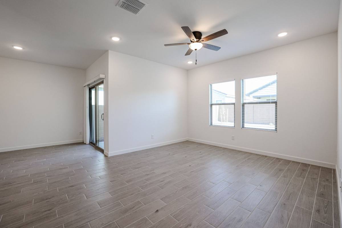 House for rent at 7861 N 80th Ave, Glendale, AZ 85303