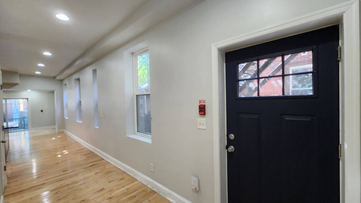 Apartment for rent at 715 N 6th St, Philadelphia, PA 19123
