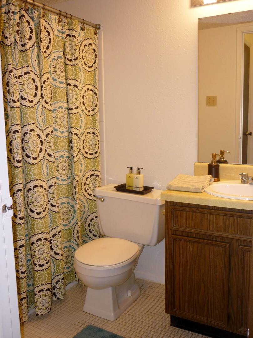 Apartment for rent at 11008 E Clear Skies Dr, Saint Louis, MO 63114