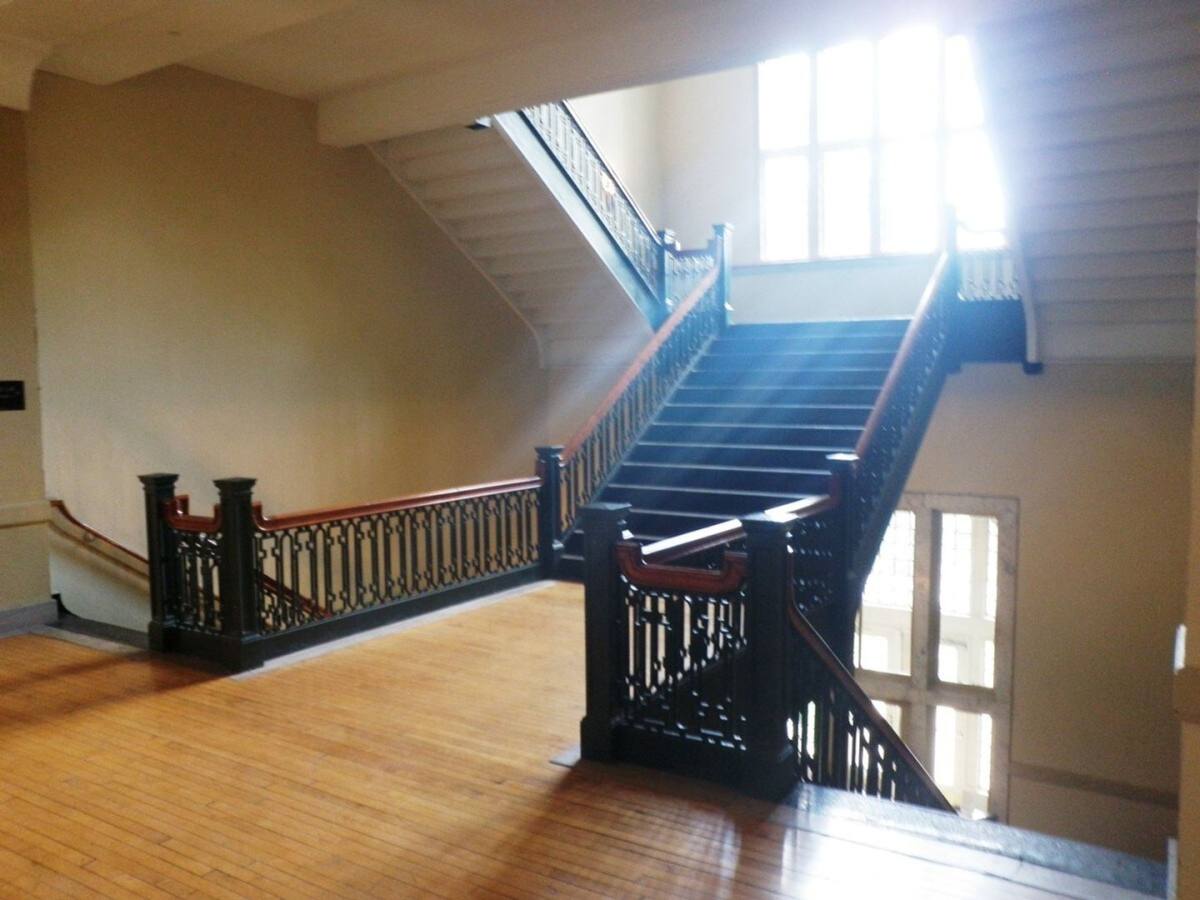 Apartment for rent at 1517 S Theresa Ave, Saint Louis, MO 63104