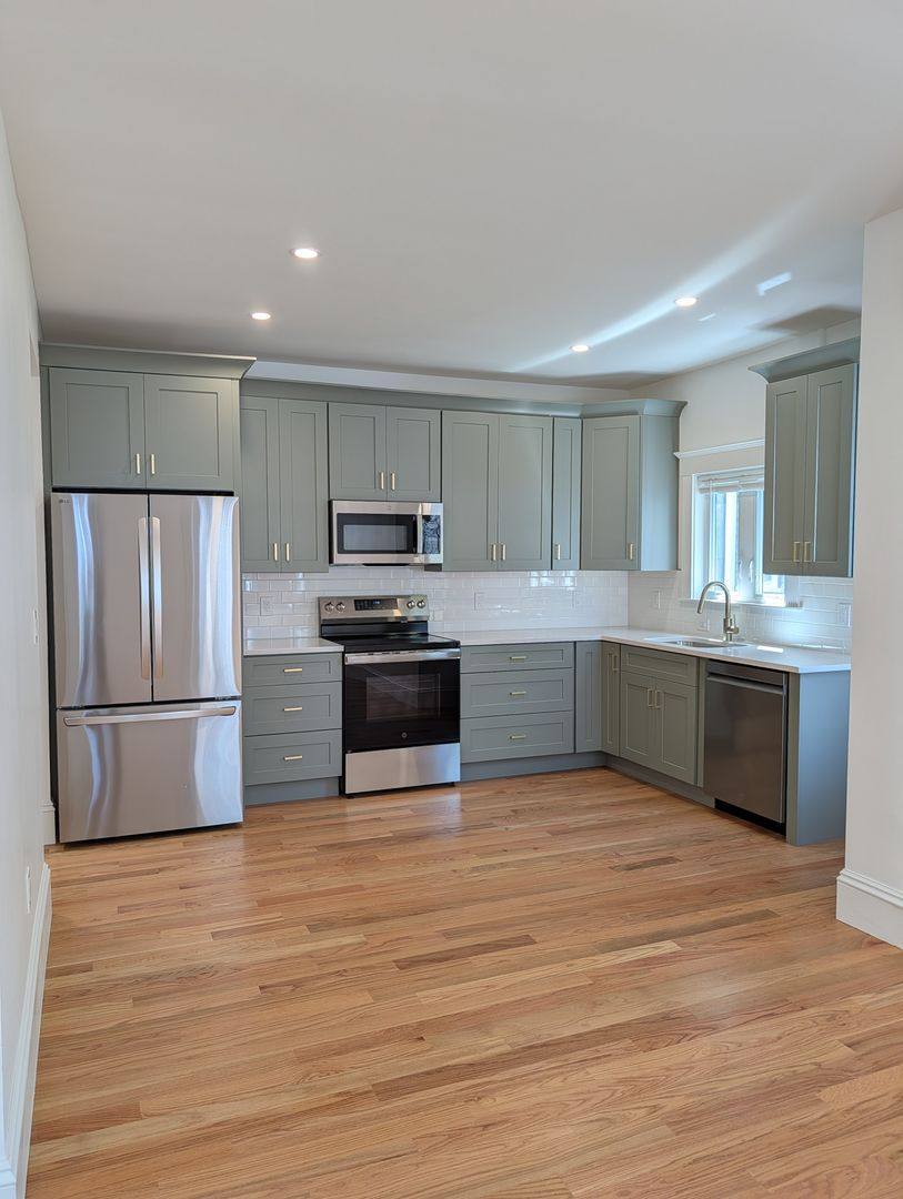 Apartment for rent at 56 Bakersfield St, Dorchester, MA 02125