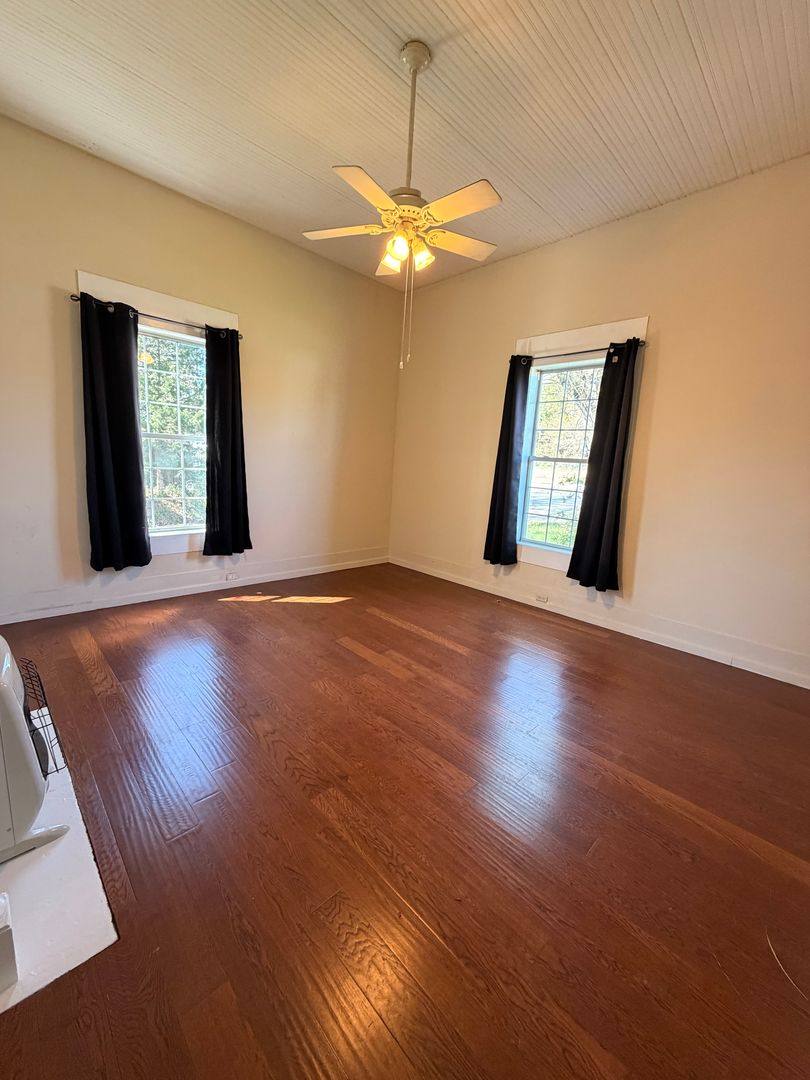 Apartment for rent at 1300 N Broad St, Rome, GA 30161