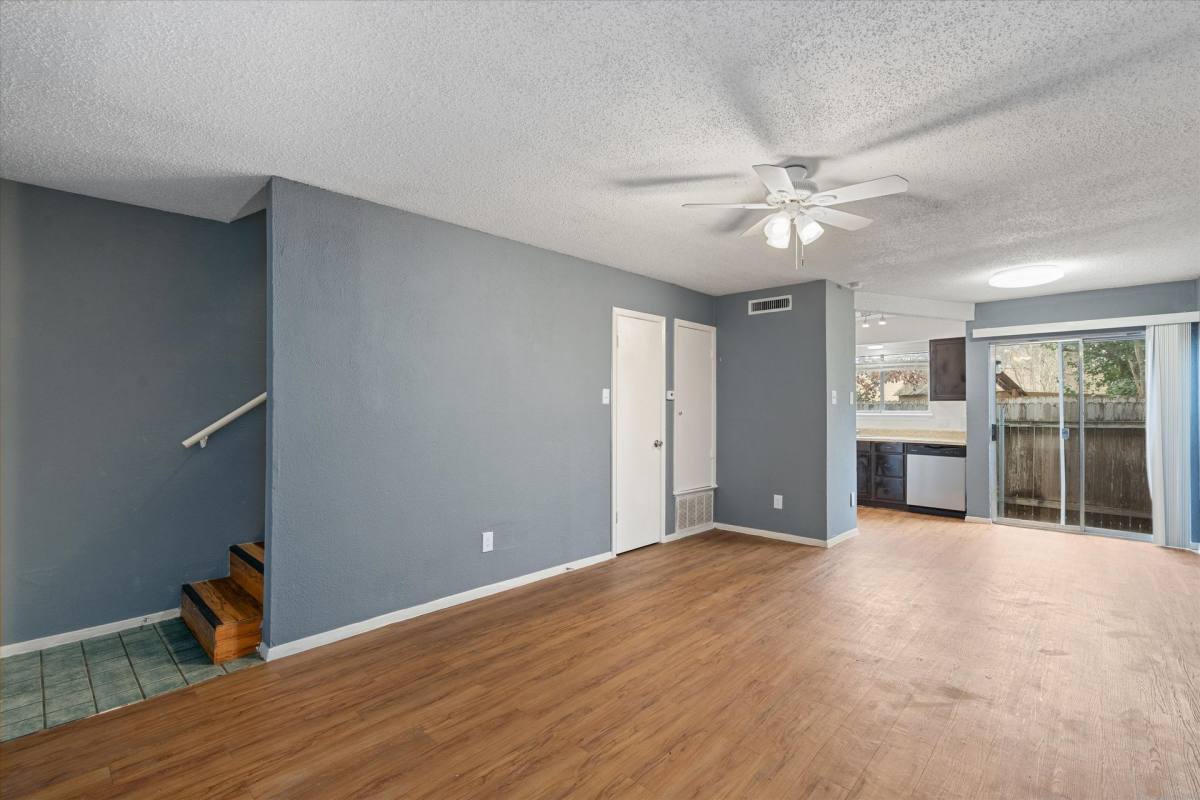 Townhouse for rent at 3415 Menchaca Rd, Austin, TX 78704