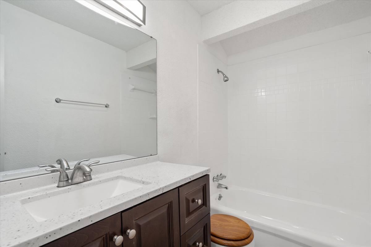Townhouse for rent at 3415 Menchaca Rd, Austin, TX 78704