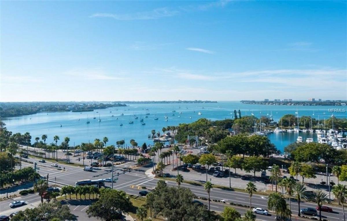 Condo for rent at 101 S Gulfstream Ave, Sarasota, FL 34236