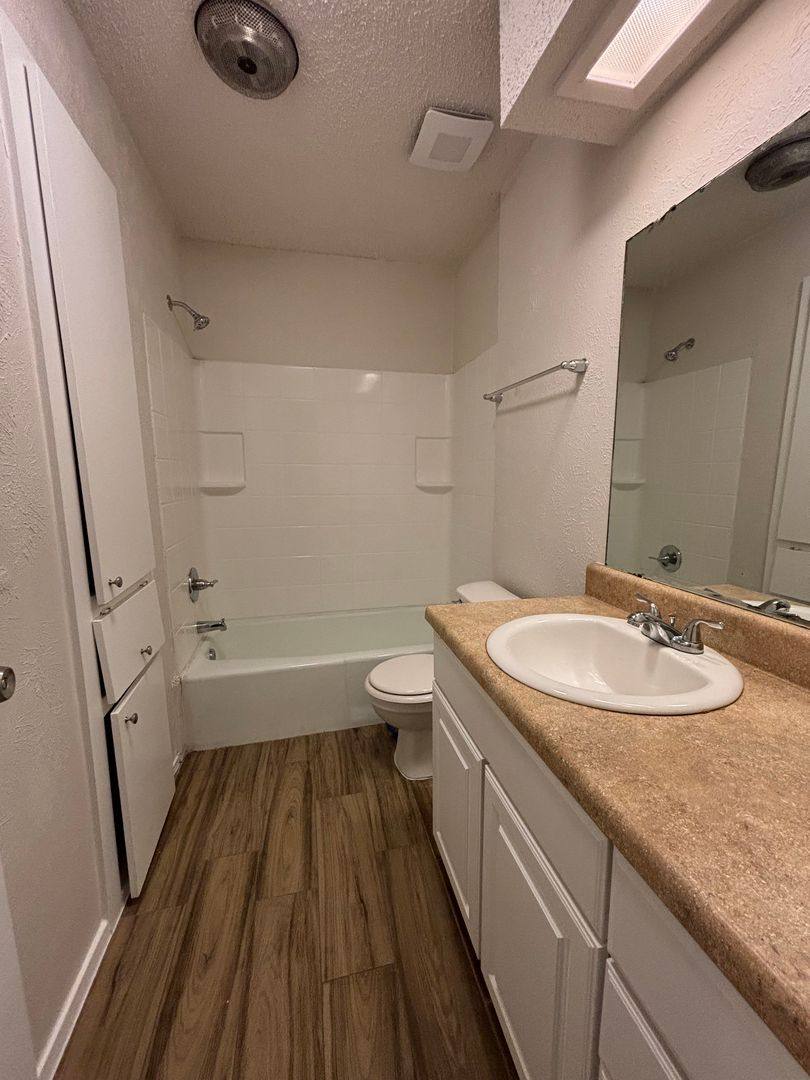 House for rent at 912 Vaughn Dr, Burleson, TX 76028
