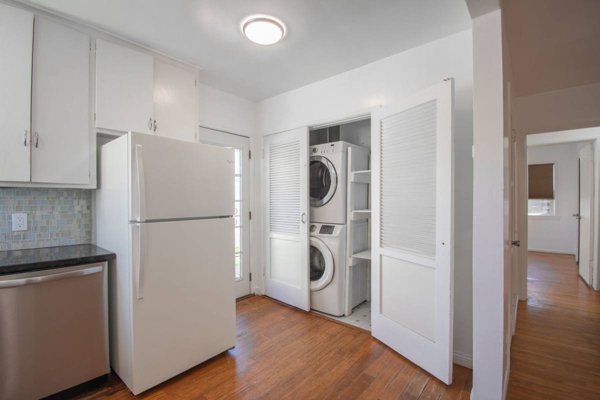 Apartment for rent at 1781 Washington Way, Venice, CA 90291