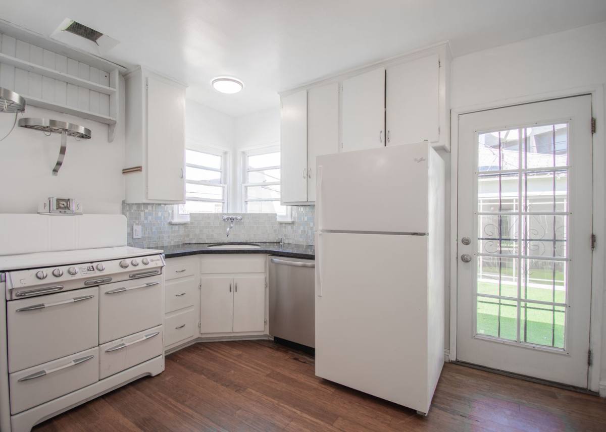 Apartment for rent at 1781 Washington Way, Venice, CA 90291