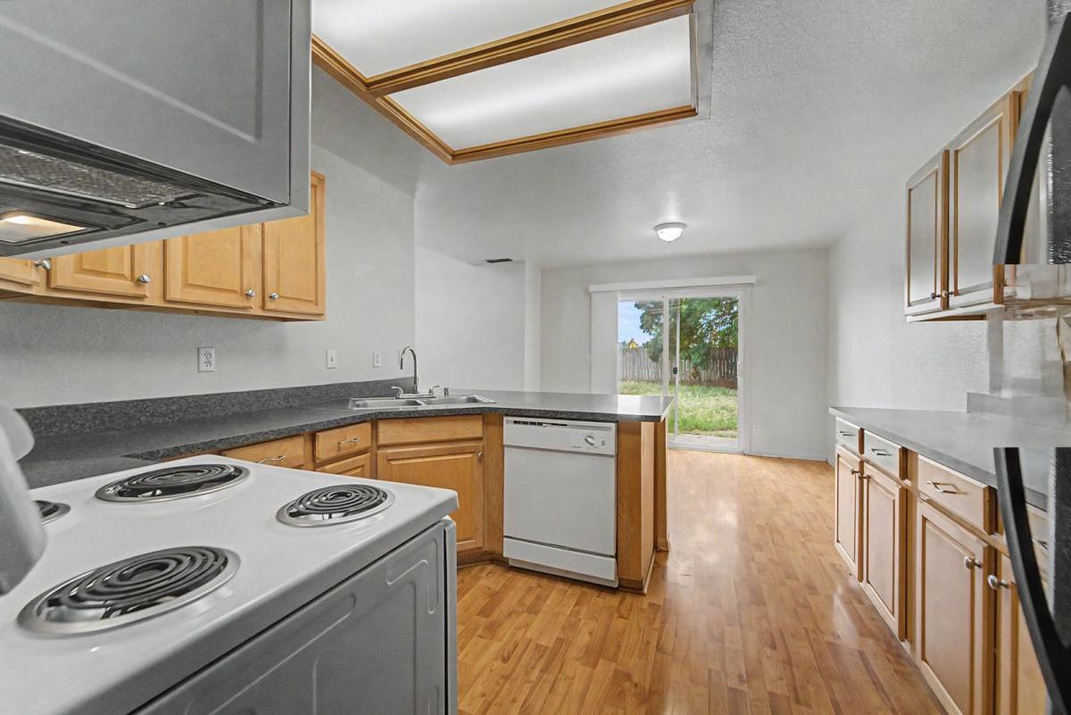 Apartment for rent at 1602 1604 Wildflower Circle, Yuba City, CA 95993