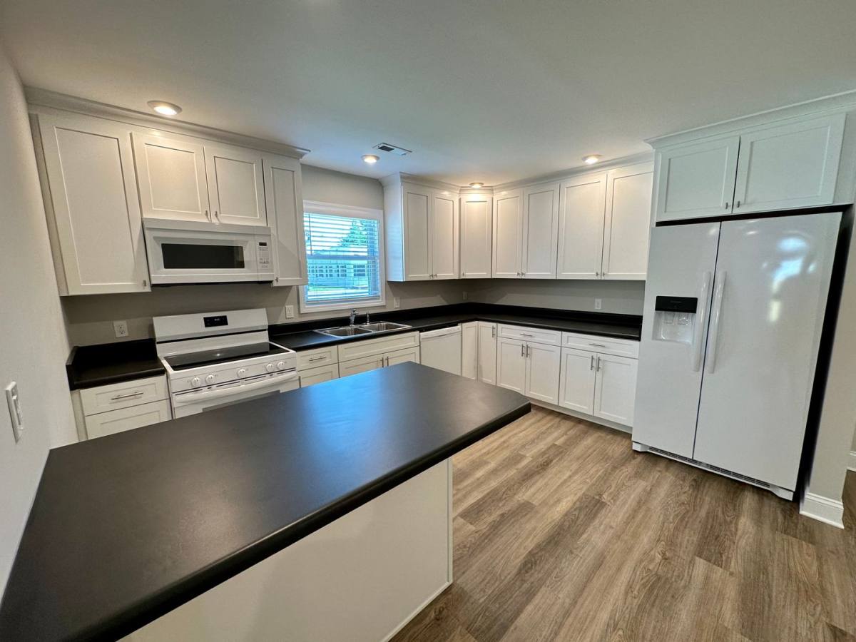 Apartment for rent at 68 W First Ave, Alberta, VA 23821