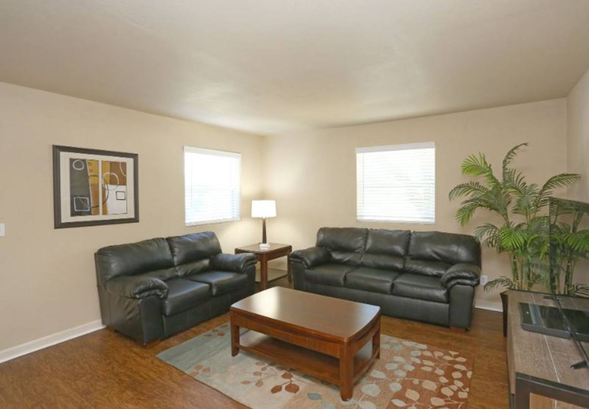 Apartment for rent at 2400 W Brooks St, Norman, OK 73069