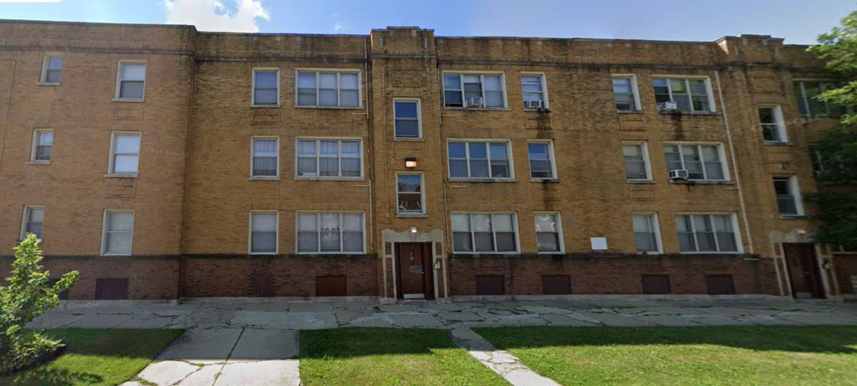 Apartment for rent at 7202-08 S Michigan Ave, Chicago, IL 60619