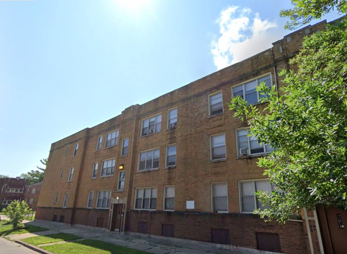 Apartment for rent at 7202-08 S Michigan Ave, Chicago, IL 60619