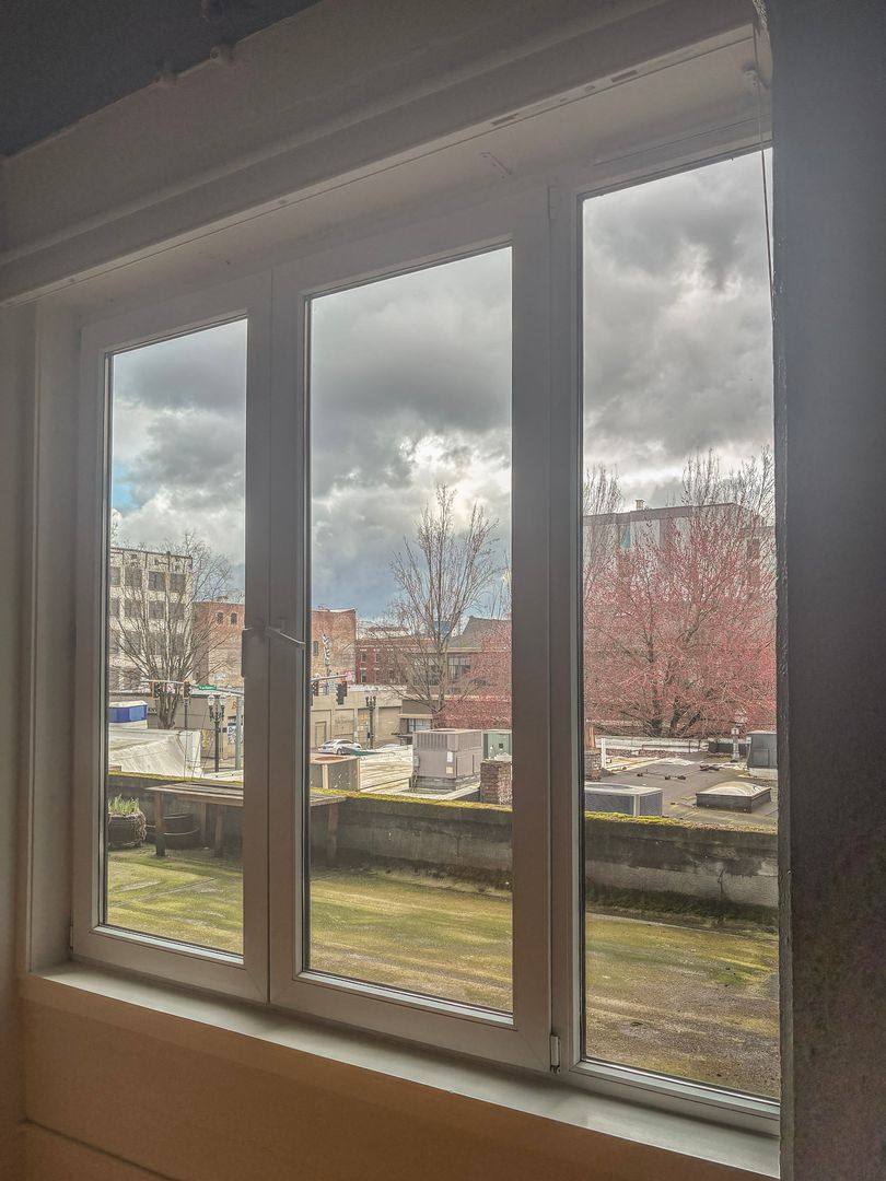 Condo for rent at 300 NW 8th Ave, Portland, OR 97209