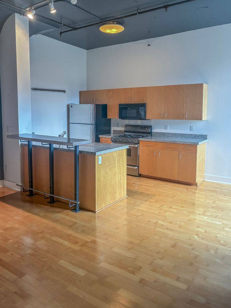 Condo for rent at 300 NW 8th Ave, Portland, OR 97209