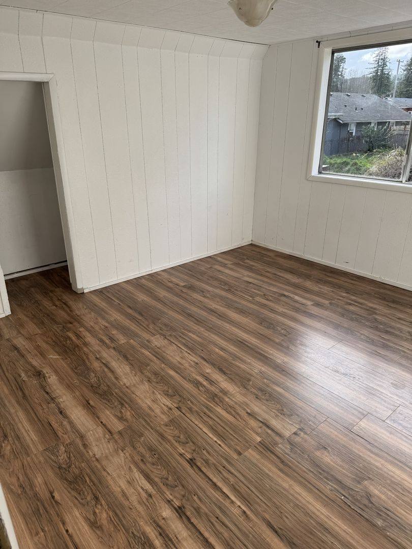 House for rent at 905 Ingersoll Ave, Coos Bay, OR 97420