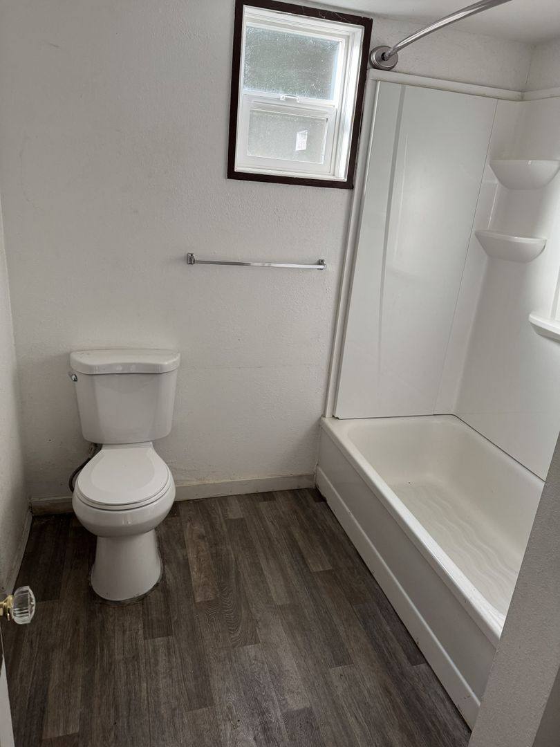 House for rent at 905 Ingersoll Ave, Coos Bay, OR 97420